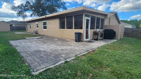 290 District Street SE Palm Bay FL 32909
