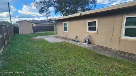 290 District Street SE Palm Bay FL 32909