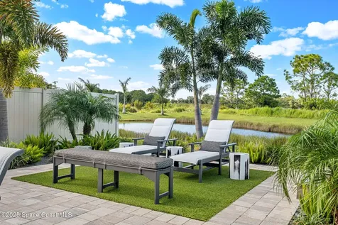 2013 Farmhouse Road SE Palm Bay FL 32909