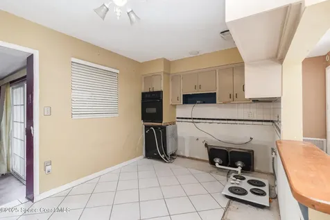 410 Nora Avenue Merritt Island FL 32952