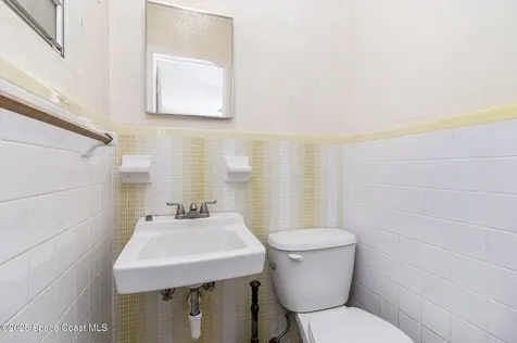 410 Nora Avenue Merritt Island FL 32952