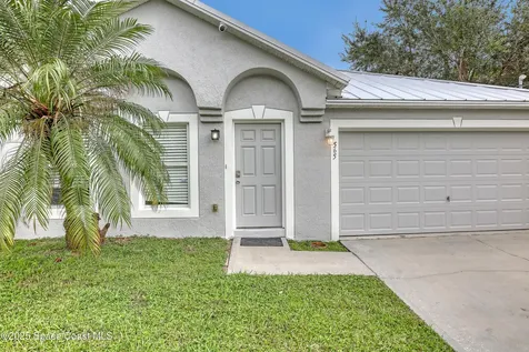 565 Lamon Street SW Palm Bay FL 32908