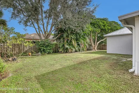 565 Lamon Street SW Palm Bay FL 32908