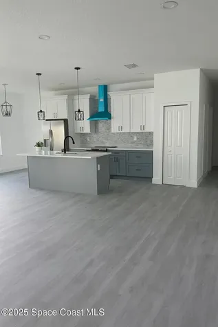 200 Farley Street SW Palm Bay FL 32908