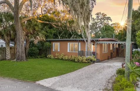 597 Old Oak Street Melbourne FL 32935