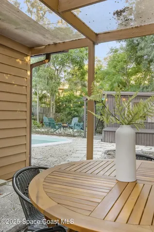 597 Old Oak Street Melbourne FL 32935