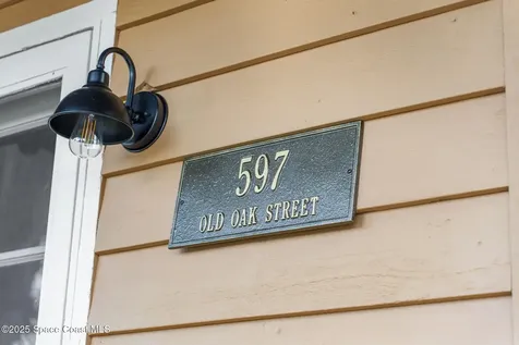 597 Old Oak Street Melbourne FL 32935