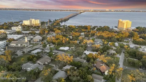 597 Old Oak Street Melbourne FL 32935
