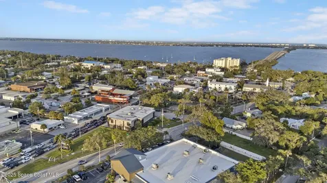 597 Old Oak Street Melbourne FL 32935