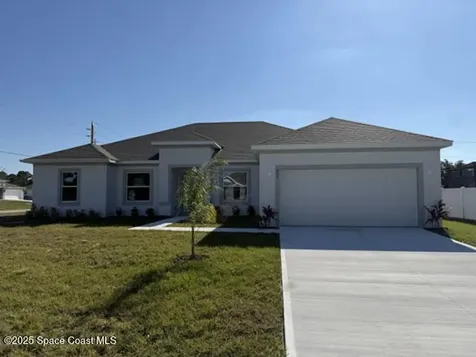 450 Caribbean Street SE Palm Bay FL 32909