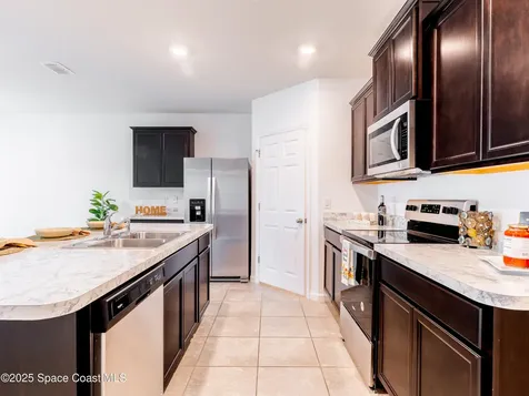 518 Hamwood Street SW Palm Bay FL 32908