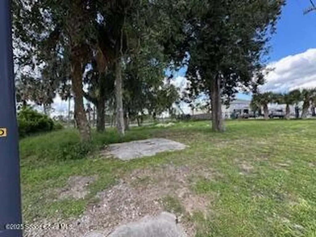 2211 N Cocoa Boulevard Cocoa FL 32922