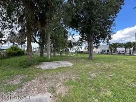 2211 N Cocoa Boulevard Cocoa FL 32922