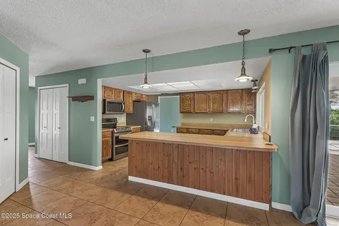 550 Temple Street Satellite Beach FL 32937