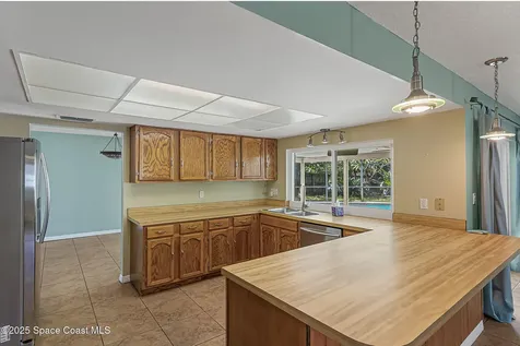 550 Temple Street Satellite Beach FL 32937