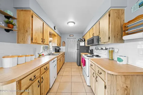 5220 Sutton Avenue Melbourne FL 32904