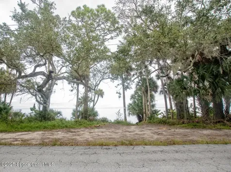5122 Riveredge Drive Titusville FL 32780