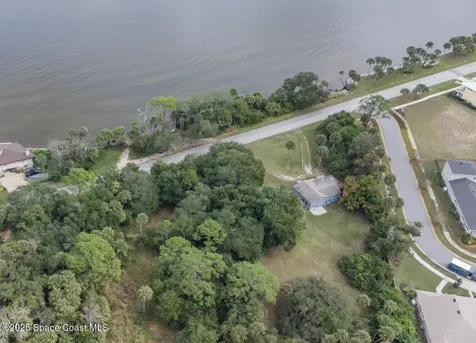 5122 Riveredge Drive Titusville FL 32780