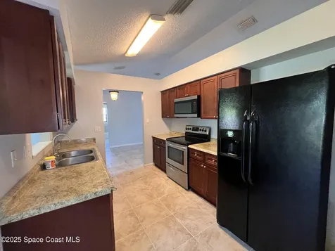 1480 Amador Avenue NW Palm Bay FL 32907