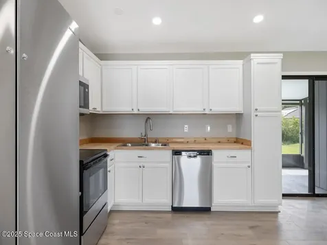 274 Trilby Road SW Palm Bay FL 32908