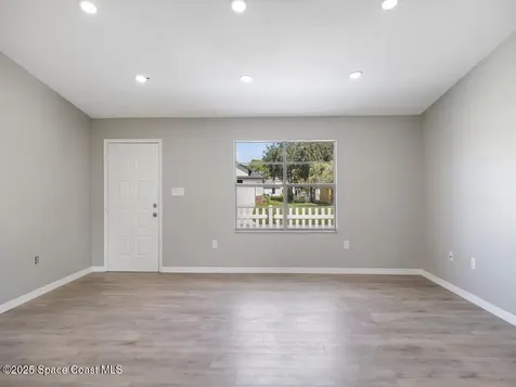 274 Trilby Road SW Palm Bay FL 32908