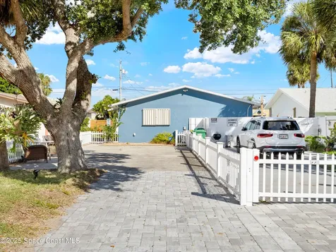 208 Cleveland Avenue Cocoa Beach FL 32931