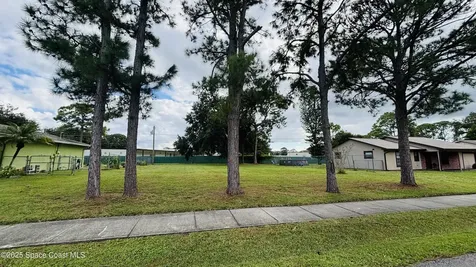 1170 Salina Street SE Palm Bay FL 32909
