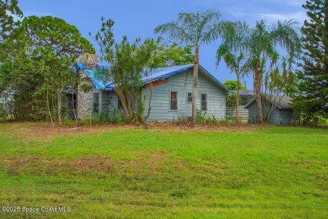 398 SW Ray Avenue Port St. Lucie FL 34983