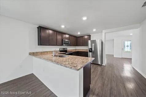 2528 Fleming Avenue SW Palm Bay FL 32908