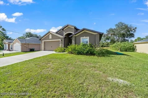 2528 Fleming Avenue SW Palm Bay FL 32908