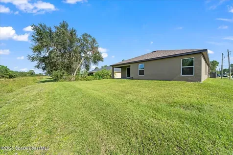 2528 Fleming Avenue SW Palm Bay FL 32908