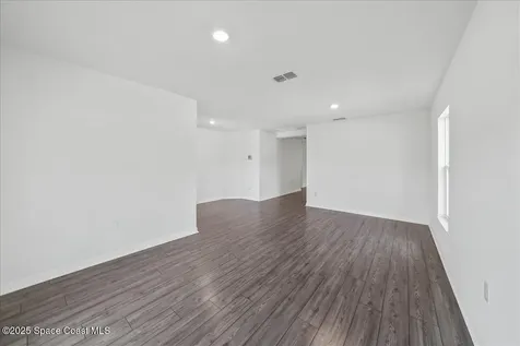2528 Fleming Avenue SW Palm Bay FL 32908