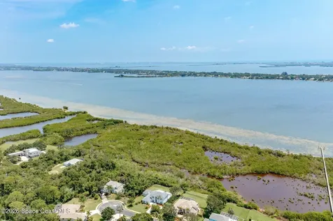 2240 Marsh Harbor Avenue Merritt Island FL 32952