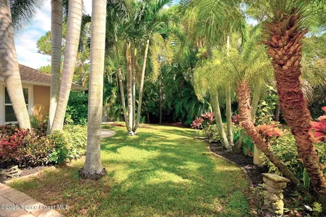 4580 Hunters Run Circle Grant FL 32949
