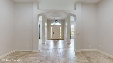 4580 Hunters Run Circle Grant FL 32949
