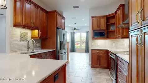 4580 Hunters Run Circle Grant FL 32949