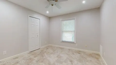 4580 Hunters Run Circle Grant FL 32949