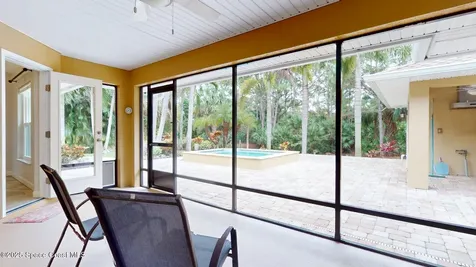 4580 Hunters Run Circle Grant FL 32949