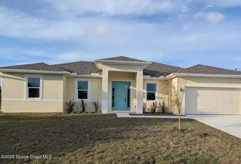 693 Akola Terrace SW Palm Bay FL 32908