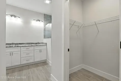 693 Akola Terrace SW Palm Bay FL 32908