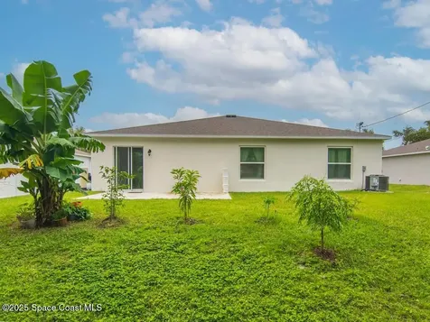 7976 105th Avenue Vero Beach FL 32967