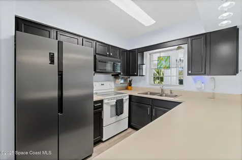 410 Emerald Drive S Indian Harbour Beach FL 32937