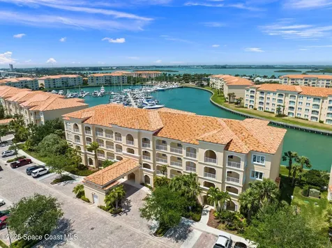 17 Harbour Isle Drive W Hutchinson Island FL 34949