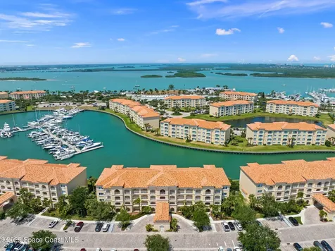17 Harbour Isle Drive W Hutchinson Island FL 34949