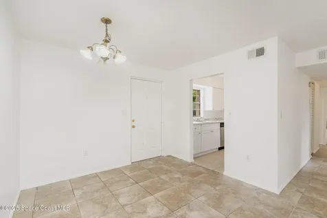2219 Flower Tree Circle Melbourne FL 32935