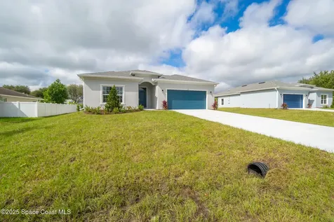 542 De Groodt Road SW Palm Bay FL 32908