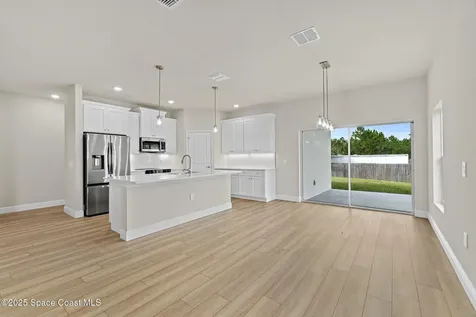 542 De Groodt Road SW Palm Bay FL 32908