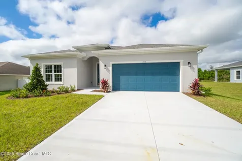542 De Groodt Road SW Palm Bay FL 32908