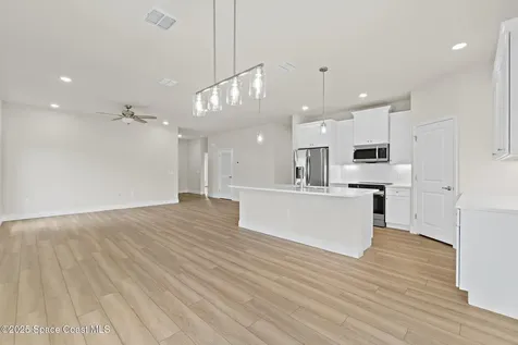 542 De Groodt Road SW Palm Bay FL 32908