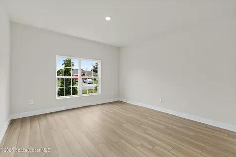 542 De Groodt Road SW Palm Bay FL 32908